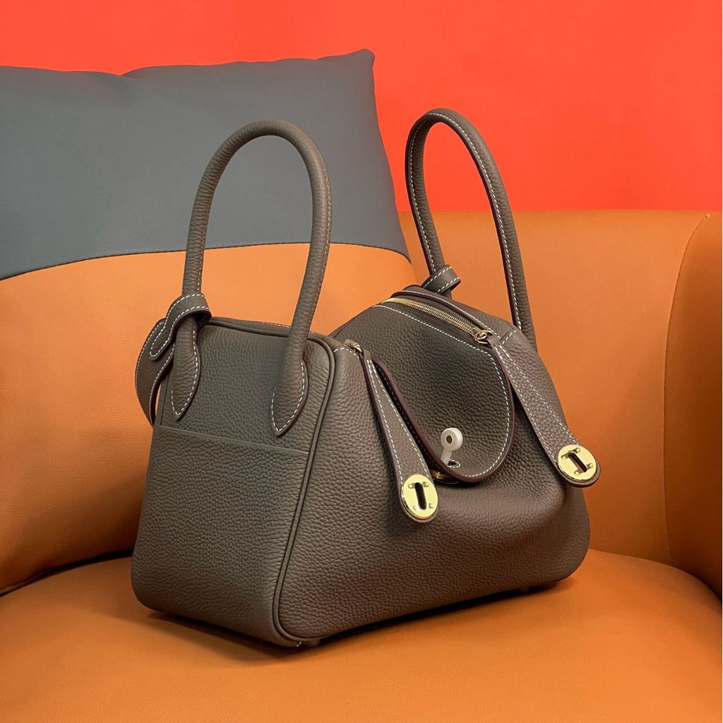 e3e1ae90-5458-4691-9179-e68c10a4dbb9