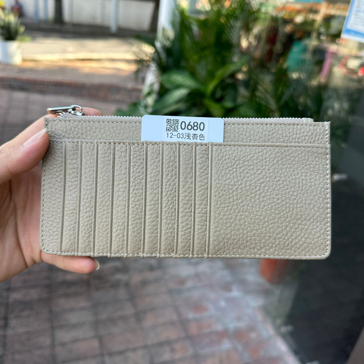 62edc0bd-c7a2-4e01-8e0a-1a174554977e