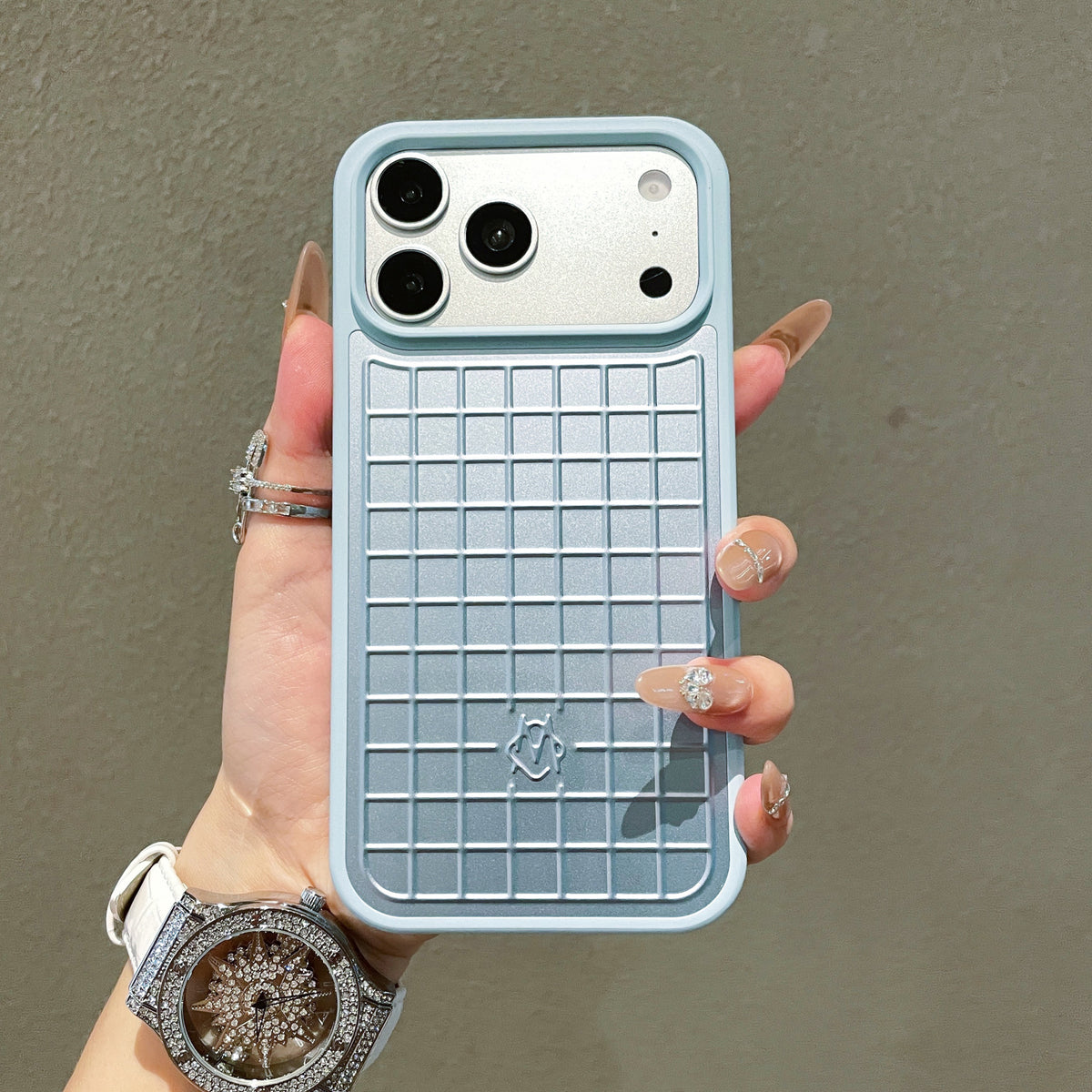 Magnetic Woven Texture Phone Case for iPhone 17 Pro 17 Pro Max Magnesium‑Aluminum Alloy Protective Back Cover