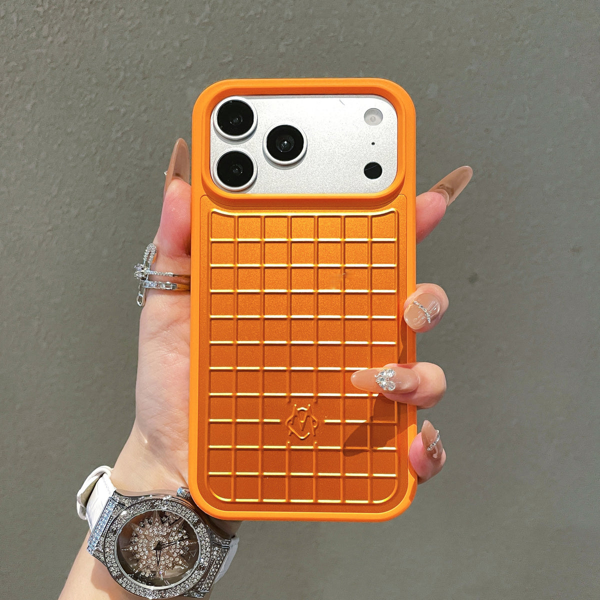 Magnetic Woven Texture Phone Case for iPhone 17 Pro 17 Pro Max Magnesium‑Aluminum Alloy Protective Back Cover