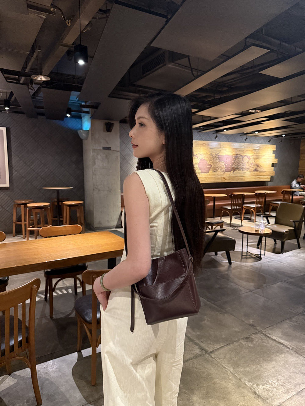 f0b21d38-147c-4392-8ea1-c86bef7a61d1